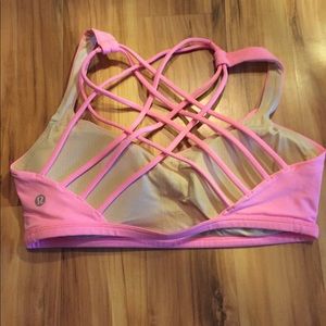 Lululemon Free To Be Sports Bra